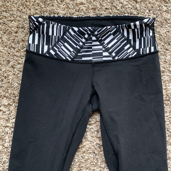 Lululemon leggings - Picture 2 of 4